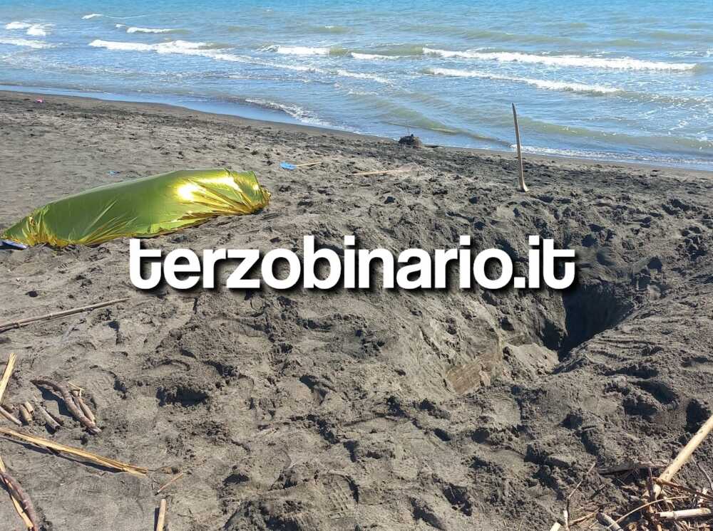 morto spiaggia buca montalto 11 morto spiaggia buca montalto 11