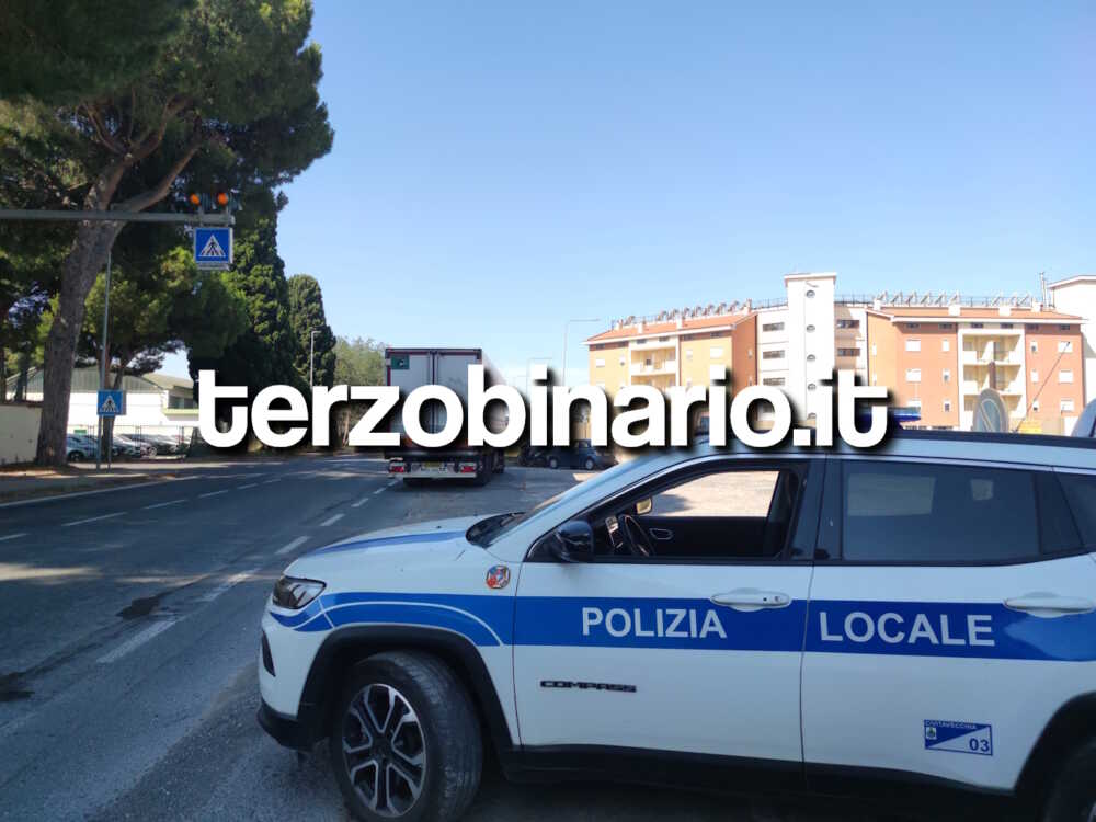 municipale civitavecchia blocco tir borgata aurelia nord 2