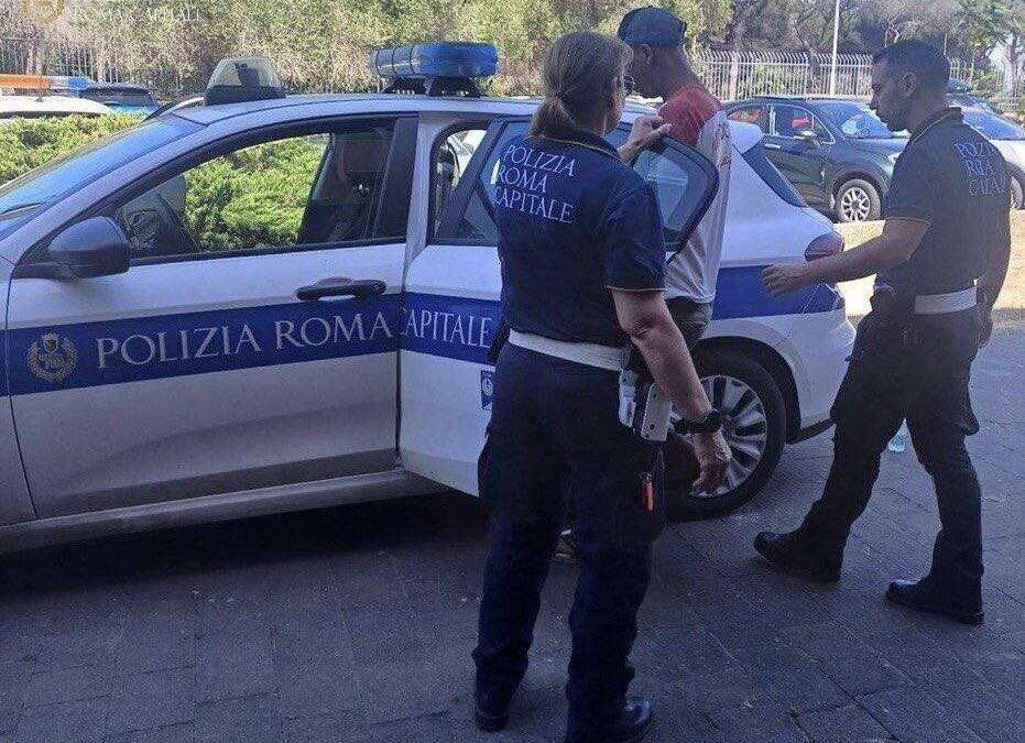 Giro di vite di Roma Capitale sui parcheggiatori abusivi a Ostia