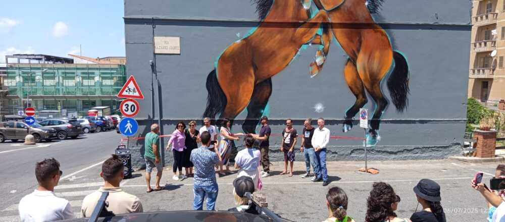 La prima opera di Street Art “Tolfetani” di Moby Dick celebra il legame profondo del paese con la natura