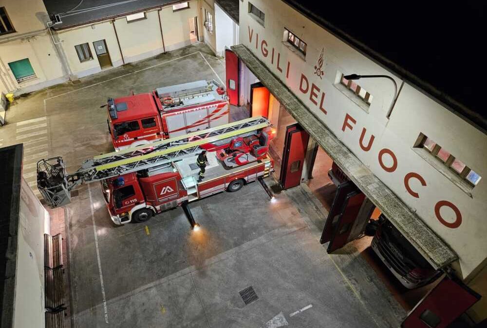 Pompieri di Civitavecchia in partenza per Pescara