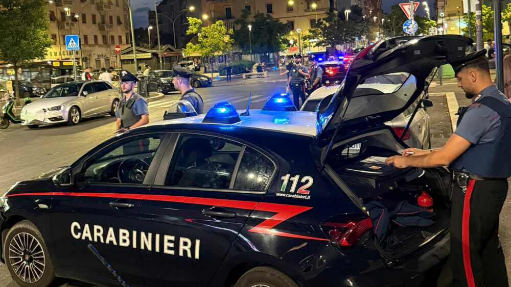 CASILINA – blocco Carabinieri impegnati nei controlli nei quartieri Centocelle e Gordiani (2) CASILINA - I Carabinieri impegnati nei controlli nei quartieri Centocelle e Gordiani (2)