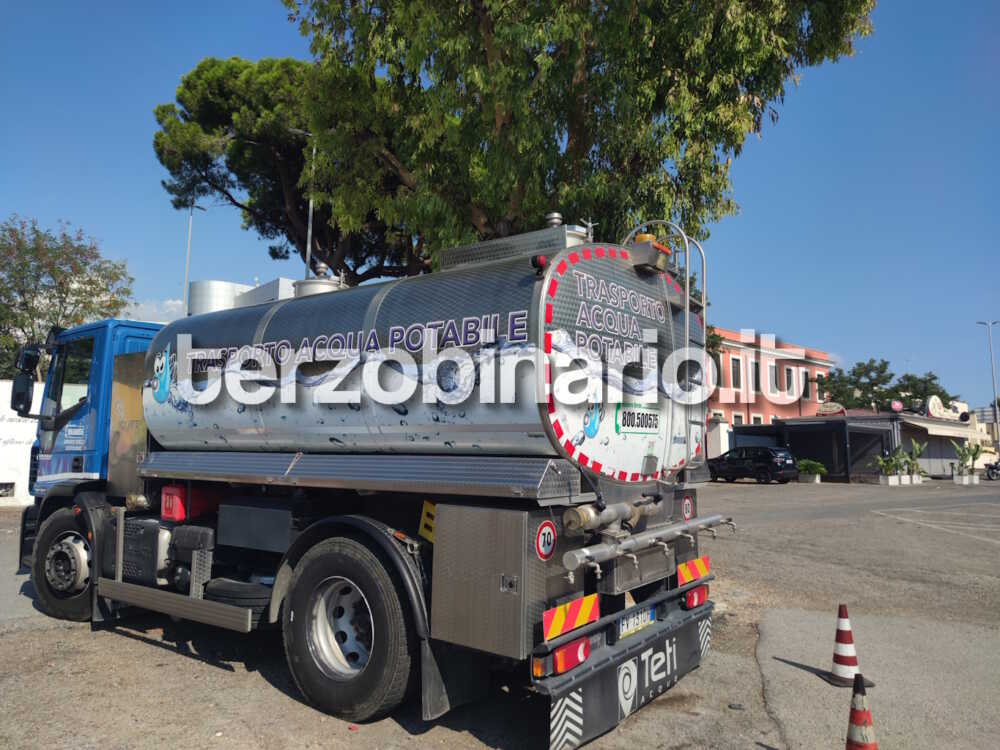 autobotte piazzale tribunale civitavecchia (11)