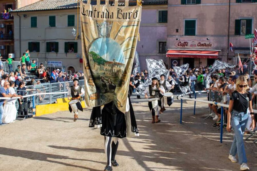 corteo storico burò