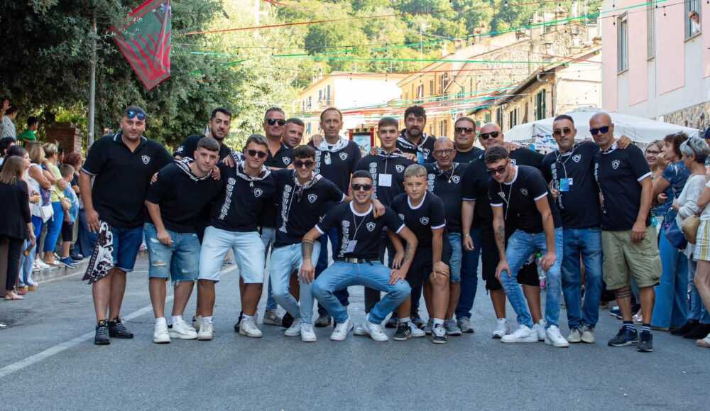 Allumiere, la contrada Burò: “Il più grande spettacolo dopo il Big Bang siamo noi!”