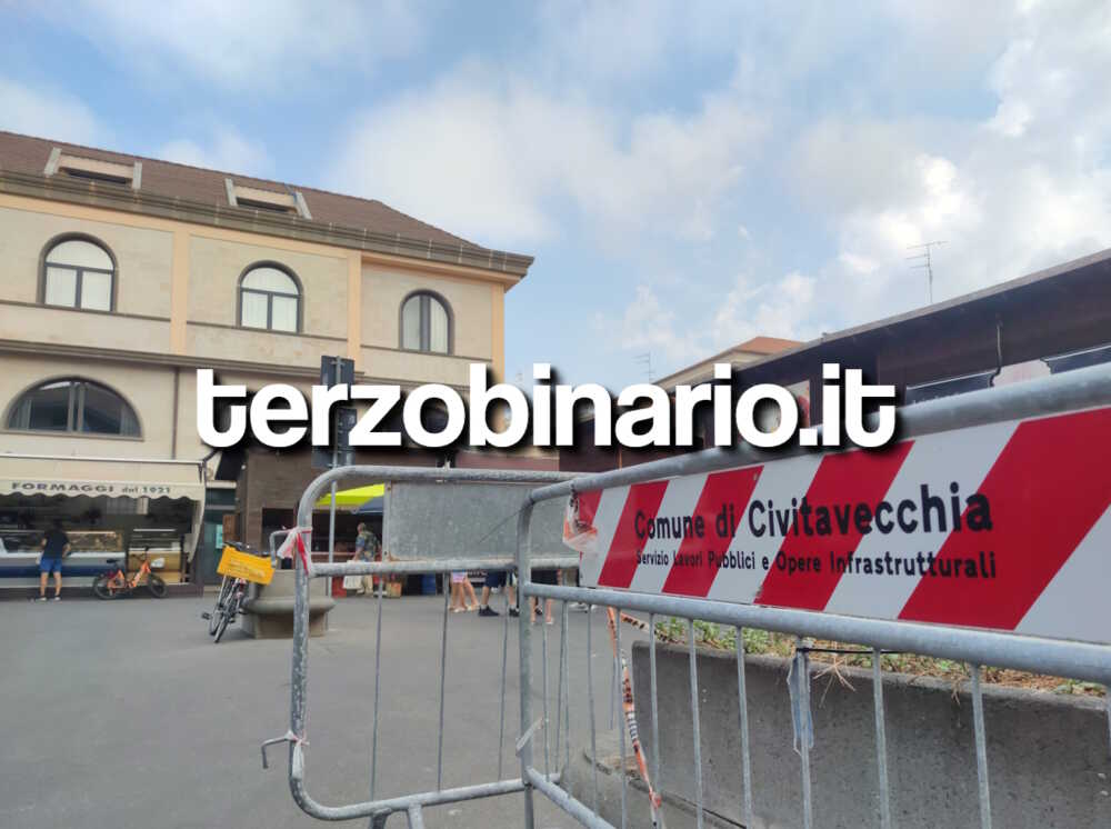 mercato civitavecchia piazza XXIV maggio transenne (33)