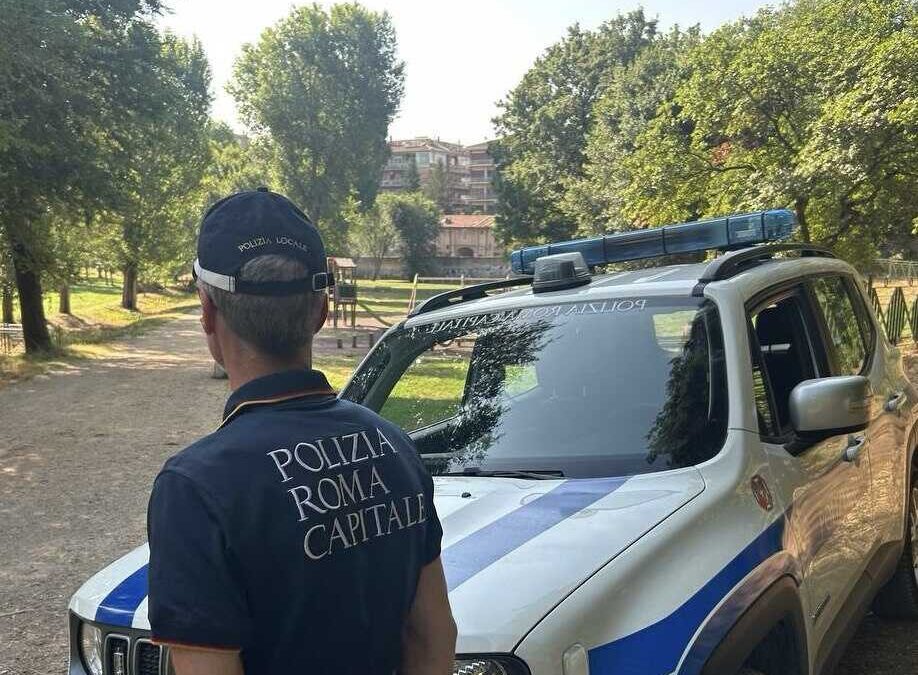 Il rottweiler azzanna una 25enne alla Fiera di Roma e la padrona scappa: 63enne beccata da Roma Capitale