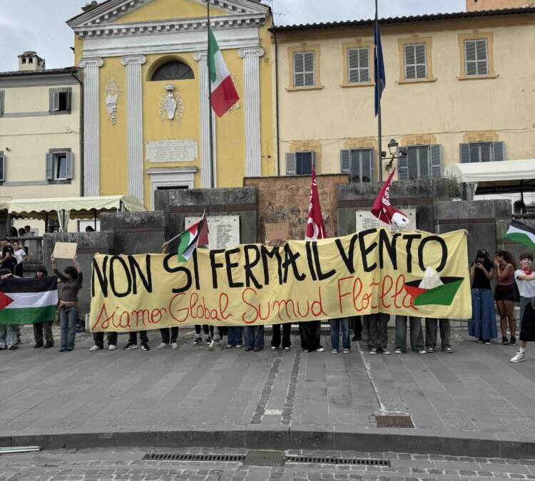 Rete Studenti Medi in piazza a Bracciano