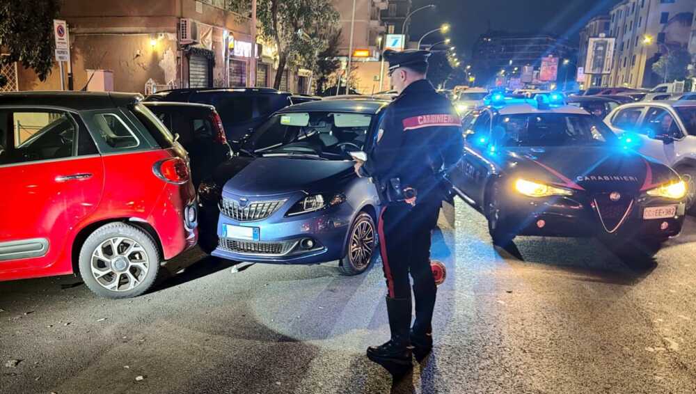 carabinieri incidente auto carabinieri incidente auto