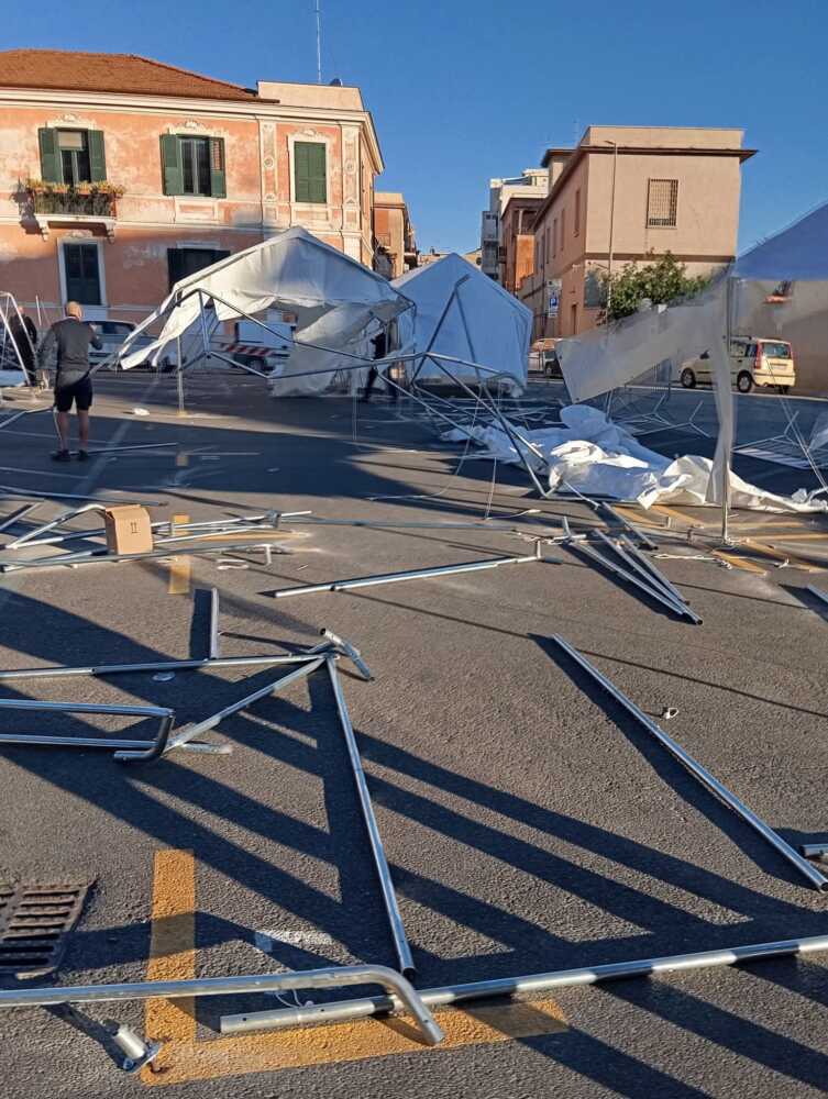 gazebo mercato civitavecchia vento volati gazebo mercato civitavecchia vento volati