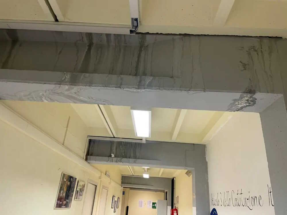 guglielmotti-1 civitavecchia perdite soffitto 1 guglielmotti-1 civitavecchia perdite soffitto 2