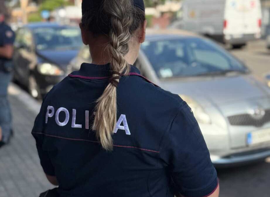 Cocaina nel reggiseno e 5mila euro nella borsetta: presa a Fidene Lady Spaccio