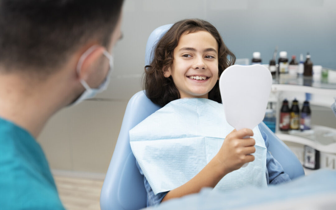 Quando portare il bambino dal dentista? Mini-guida alla salute orale dei più piccoli