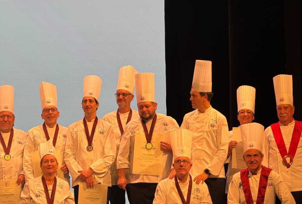 Premi e cucina, alla chef di Tarquinia Vittoria Tassoni il collare del “Collegium Cocorum”