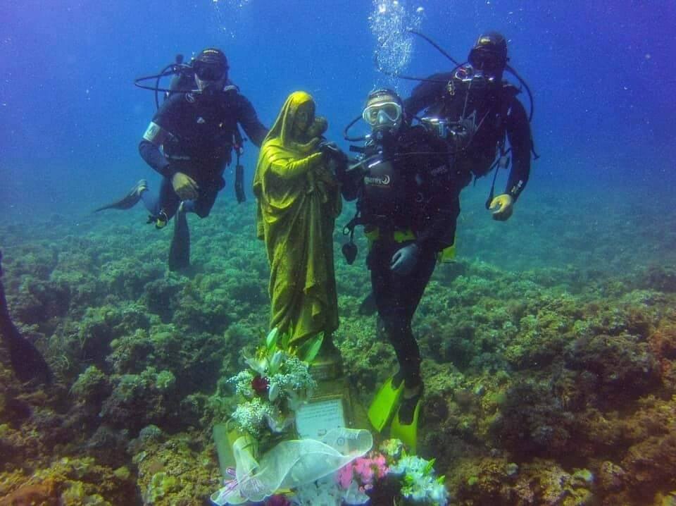 cristo sommerso Statua_fondale