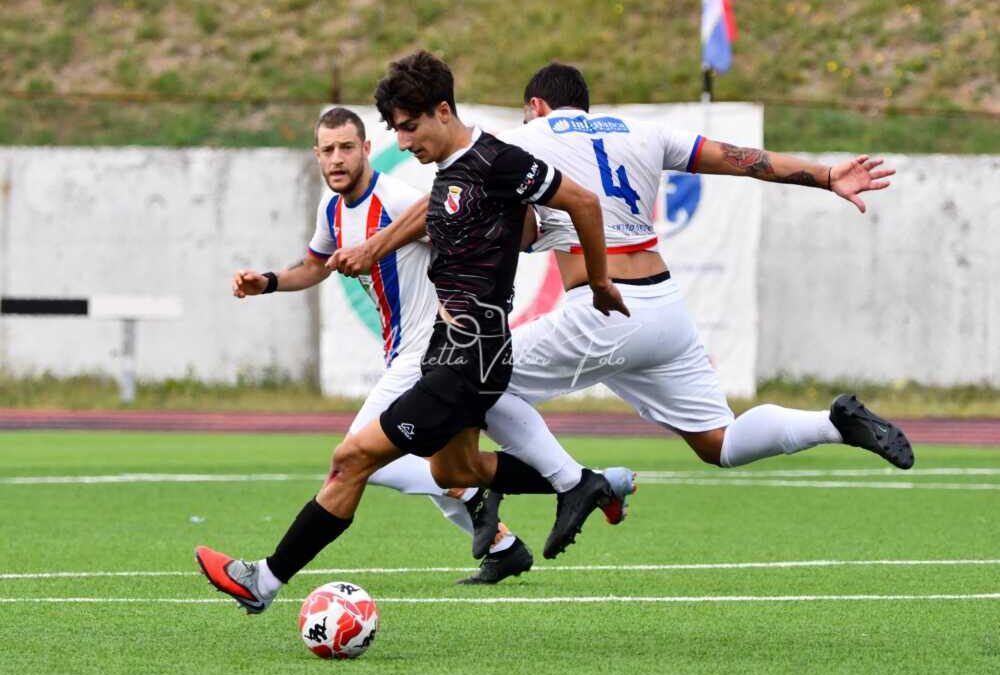 Derby monte-mare, alle 15 in campo Tolfa e Santa Marinella