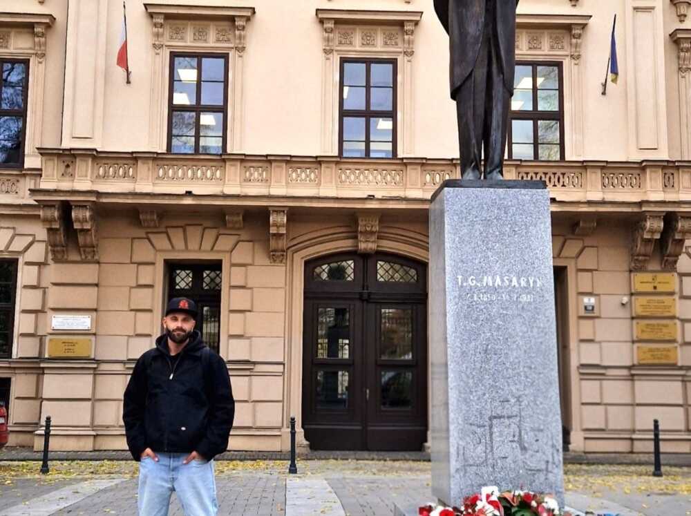 roberto pithos ancient2