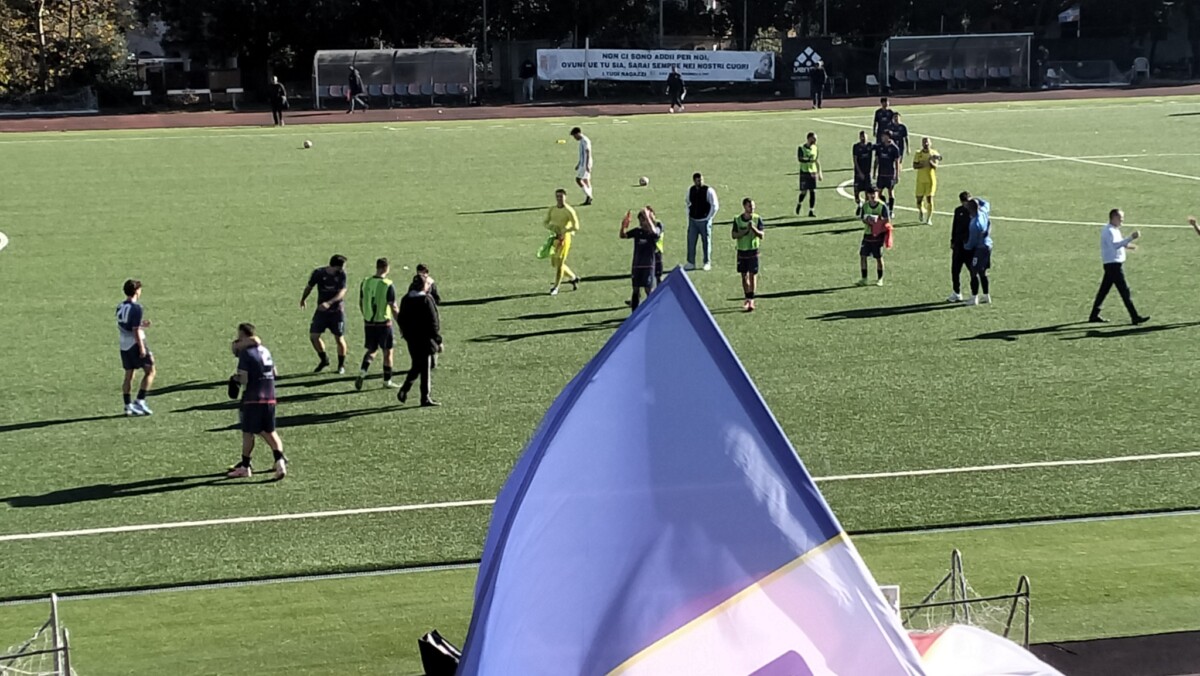 santa marinella calcio abbracci fine gara santa marinella calcio abbracci fine gara