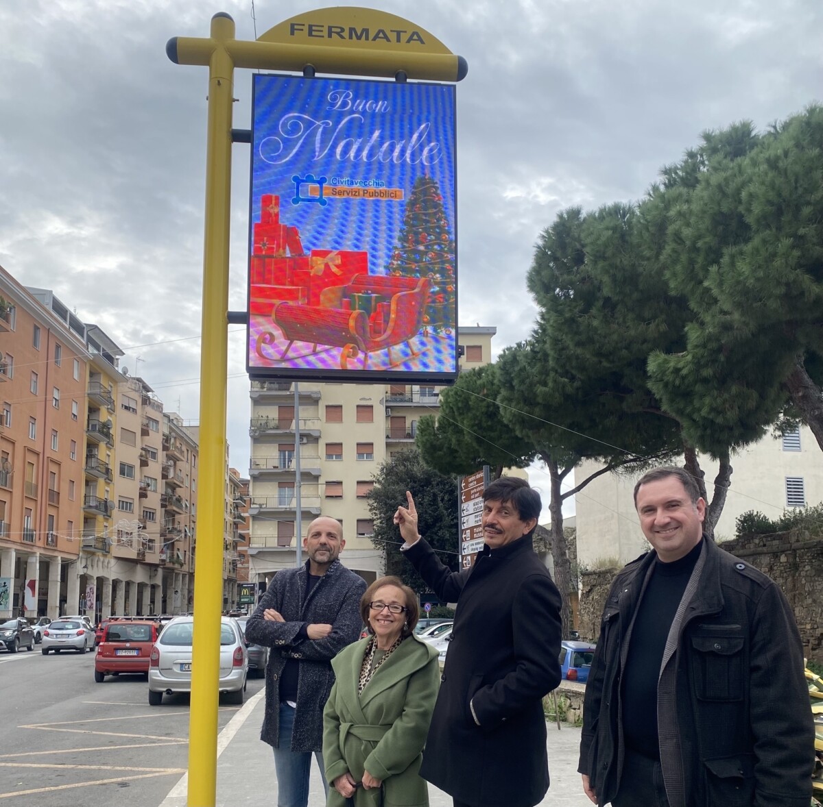 Inaugurazione_paline_digitali civitavecchia piazza calamatta (1) Inaugurazione_paline_digitali civitavecchia piazza calamatta (1)