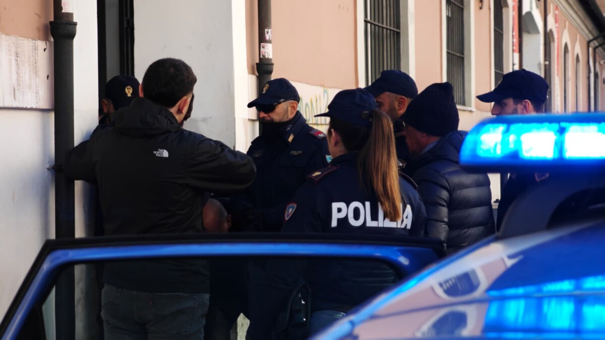 polizia fermo arresto polizia fermo arresto