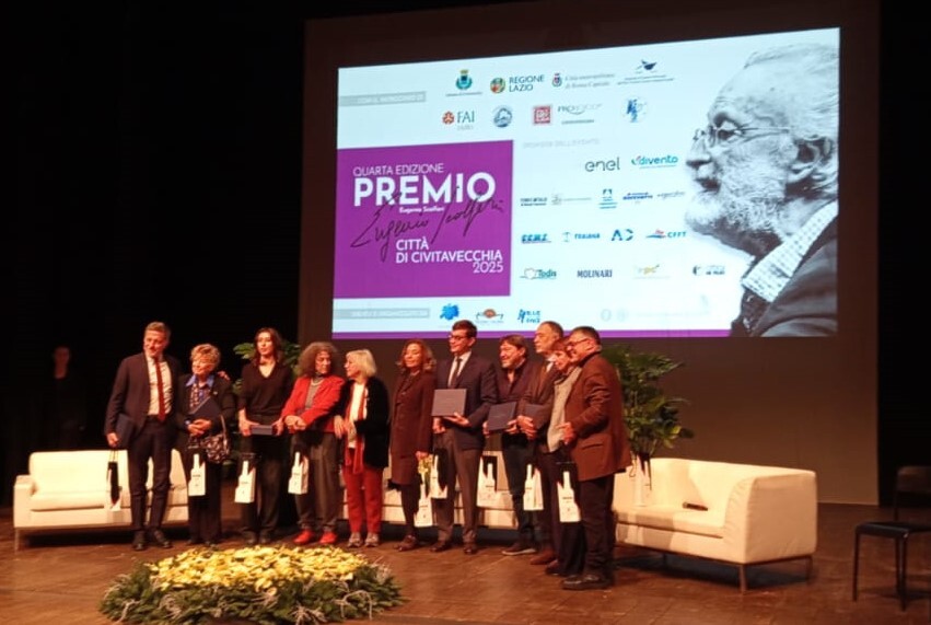 “Premio Scalfari Città di Civitavecchia”: standing ovation per Sigfrido Ranucci, miglior giornalista dell’anno