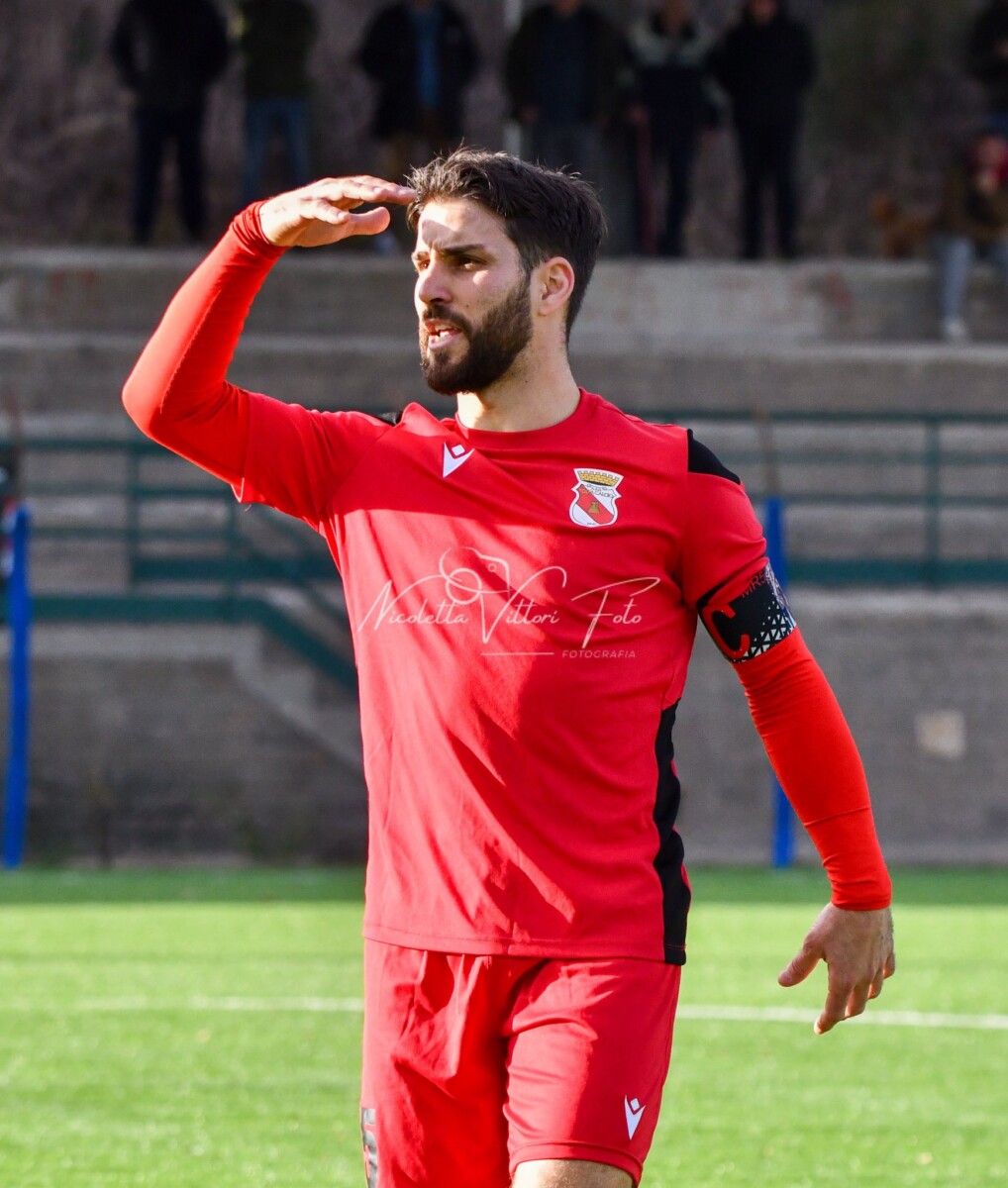 roccisano scruta orizzonte