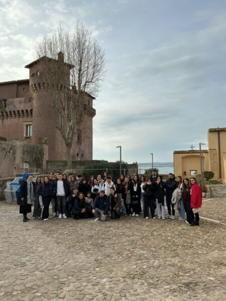 Scambio culturale tra il liceo Rogazionista di Lezha, in Albania, e lo scientifico di Civitavecchia Galilei 2