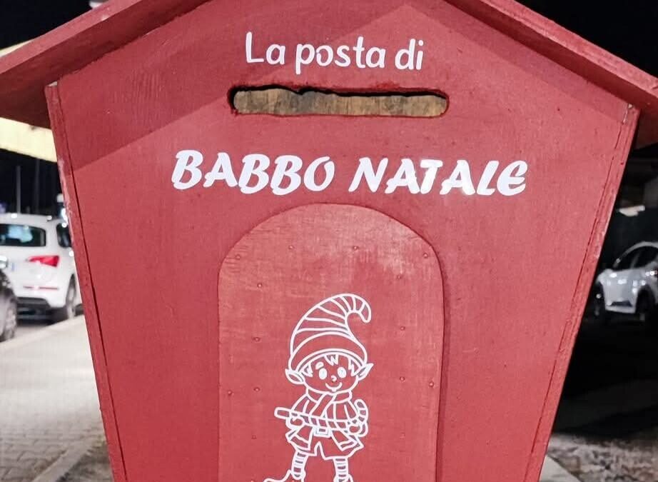Al Rione Fontana Morella tante lettere dei bimbi per Babbo Natale