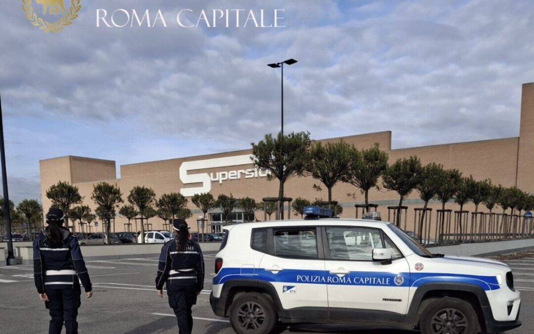 Ruba superalcolici al supermercato e si mette a bere, Roma Capitale blocca un 19enne sudanese