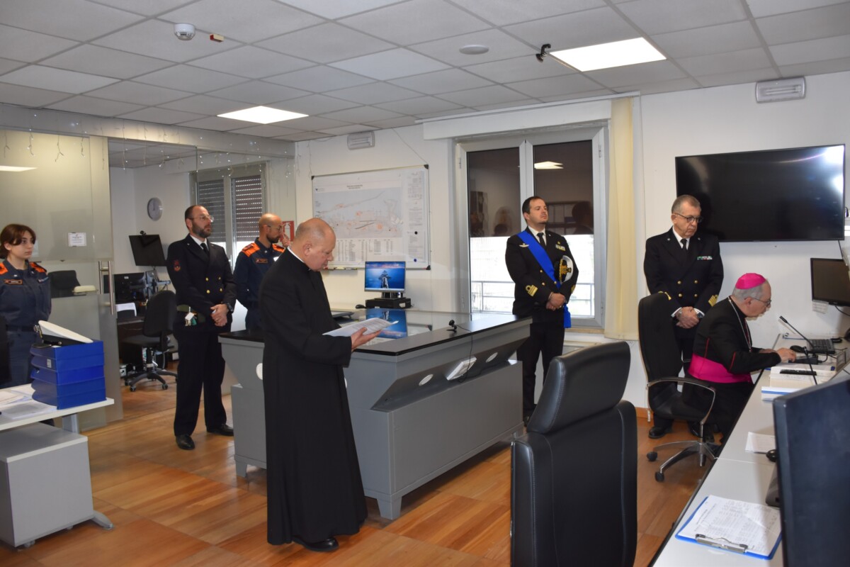 ruzza guardia costiera capitaneria porto (1) ruzza guardia costiera capitaneria porto (1)