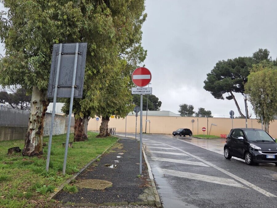 Vigili del Fuoco di Cerveteri, istituita una corsia d’emergenza su Largo Roma per i mezzi di soccorso
