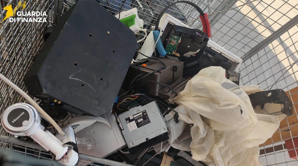 autocarro sequestrato finanza torrimpietra