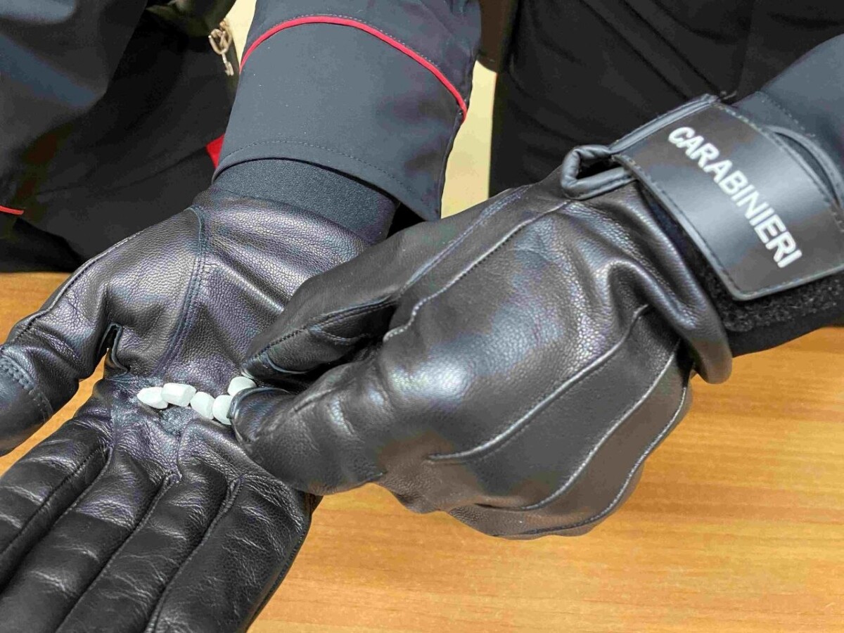 carabinieri droga pasticche