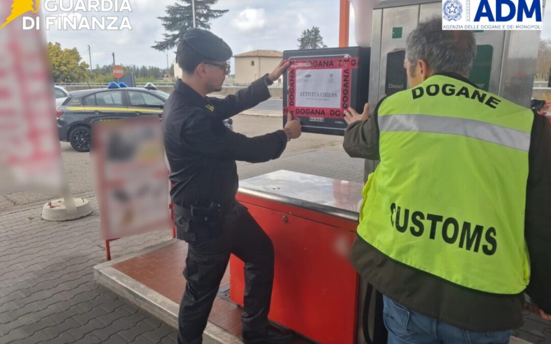 Distributori di carburante irregolari a Viterbo, Finanza e Dogane ne sigillano quattro