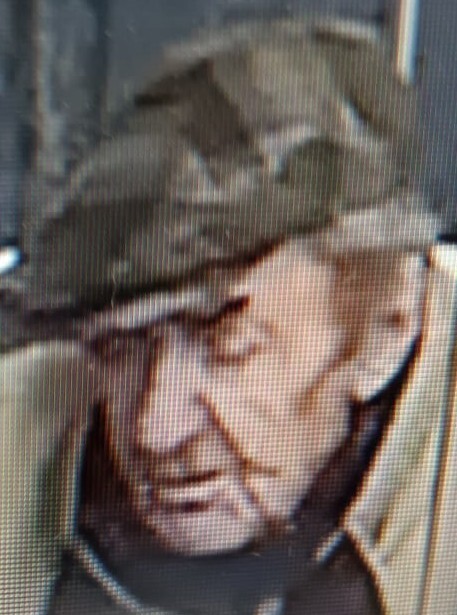 Ottantenne ritrovato carbonizzato vicino al Campus Biomedico, i Carabinieri: “Aiutateci ad identificarlo”