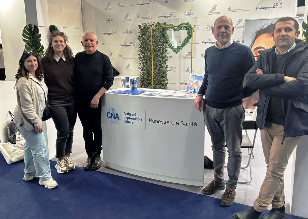 Gismondi-e-Lupidi-allo-stand-Cna-benessere-e-sanita