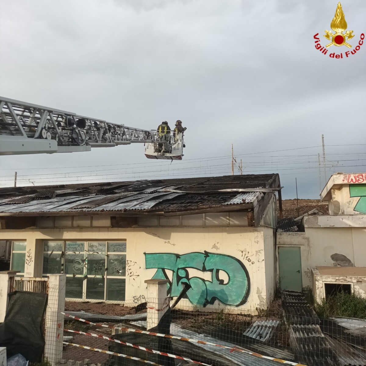 ex piscina santa marinella vvf vigili fuoco pompieri autoscala 1 ex piscina santa marinella vvf vigili fuoco pompieri autoscala 1