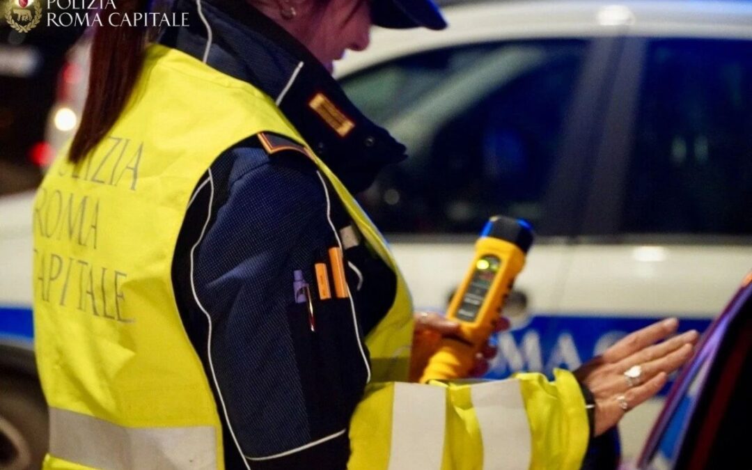 Ubriaco al volante scappa da Roma Capitale: fermato a Pietralata, era senza patente e assicurazione