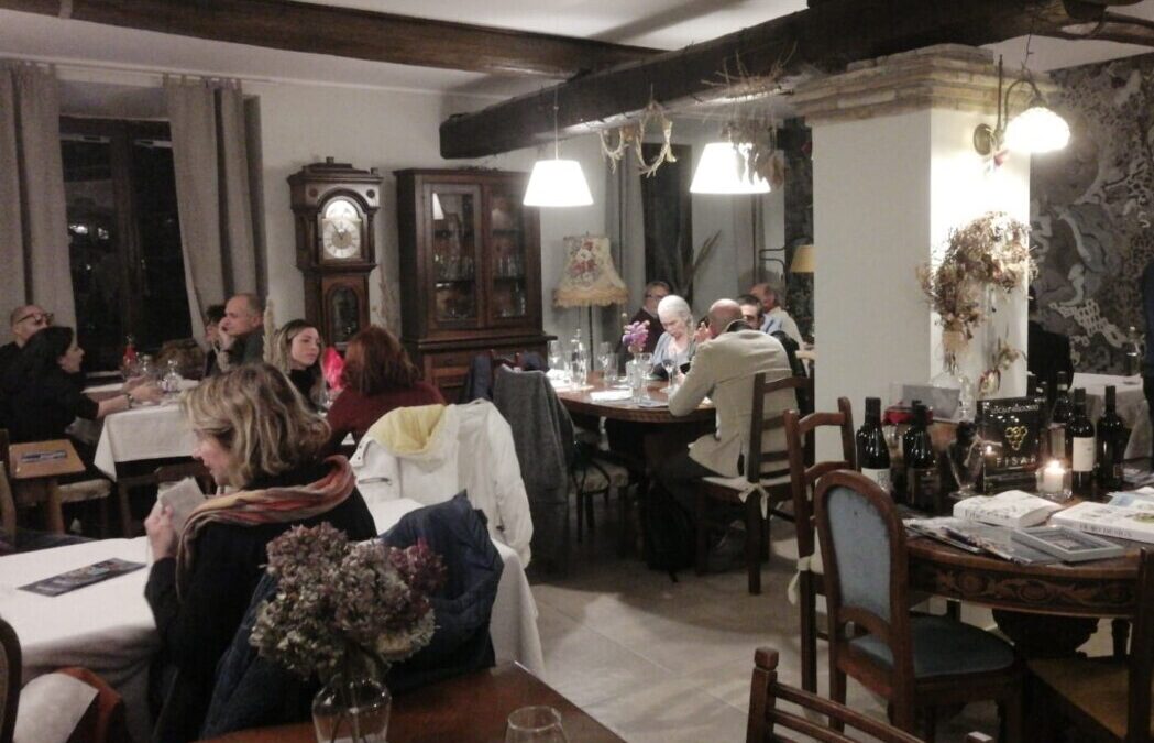 Al Salotto Belvedere di Bracciano, musica di qualità e buon cibo per ricordare Battisti e Dalla