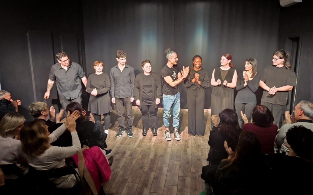 Teatro a Civitavecchia, il Vicolo OFF cresce: successo per “Ghiandole Surreali” e presto una seconda sede nelle Marche