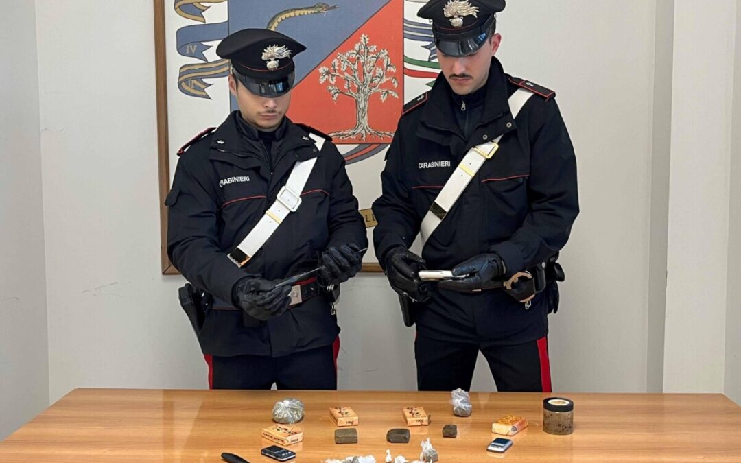 Quasi 7 etti di droga in casa, arrestati due fratelli giovani a Ladispoli