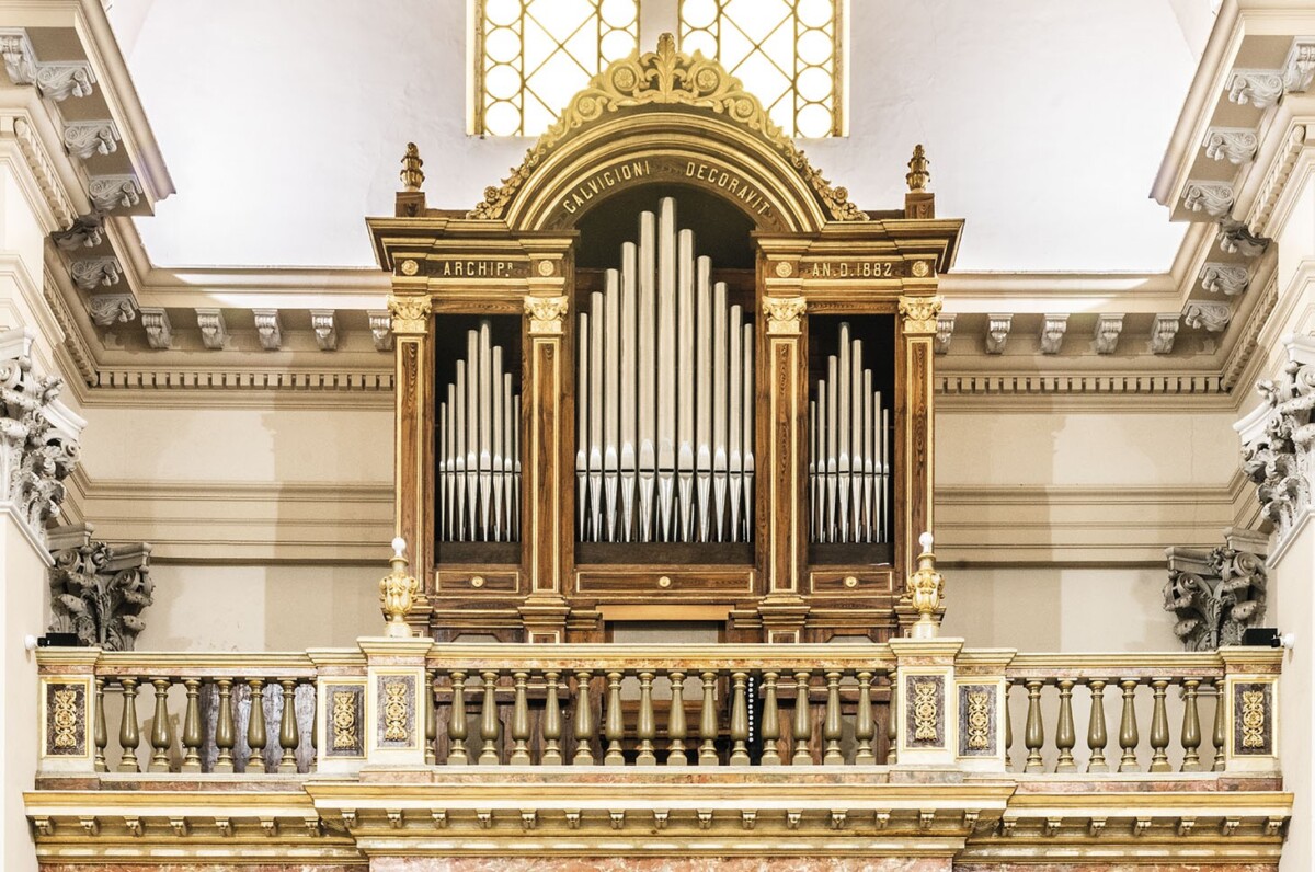 cattedrale-civitavecchia organo