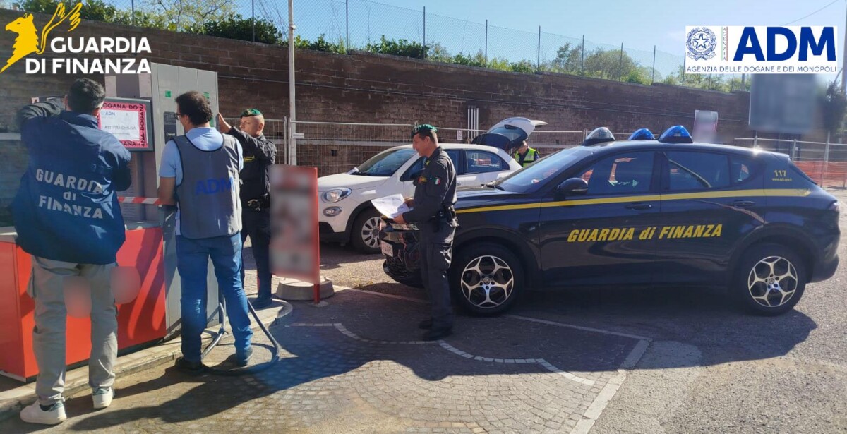 finanza dogane distributore di benzina