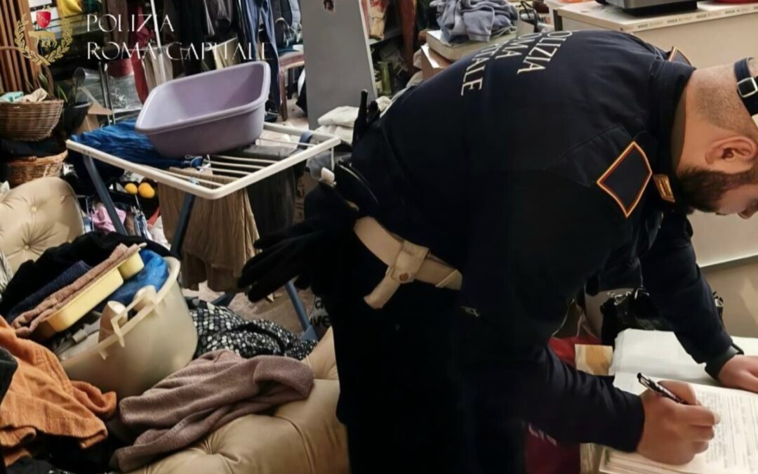 Neonato nudo trovato fra droga e rifiuti da Roma Capitale all’Appio