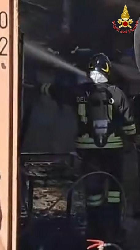 vvf vigili fuoco pompieri civitavecchia appartamento