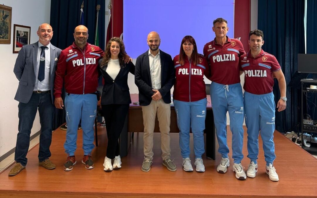 Le Fiamme Oro Rugby a Ragusa per il progetto Sport e Legalità e Rugby eIntegrato: oltre 300 ragazzi coinvolti
