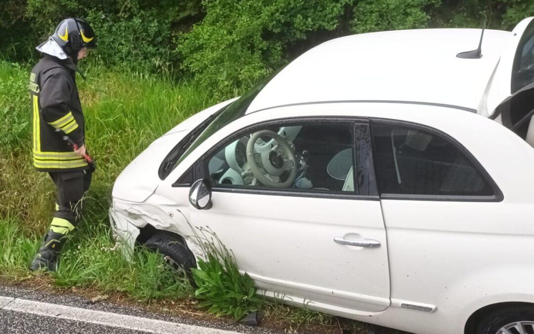 Incidente sulla Braccianese, ad Allumiere intervengono i pompieri