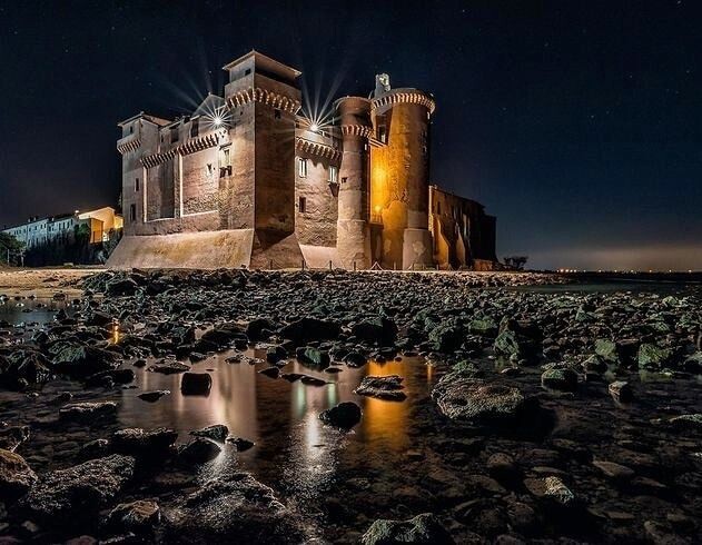 castello santa severa notte (1)