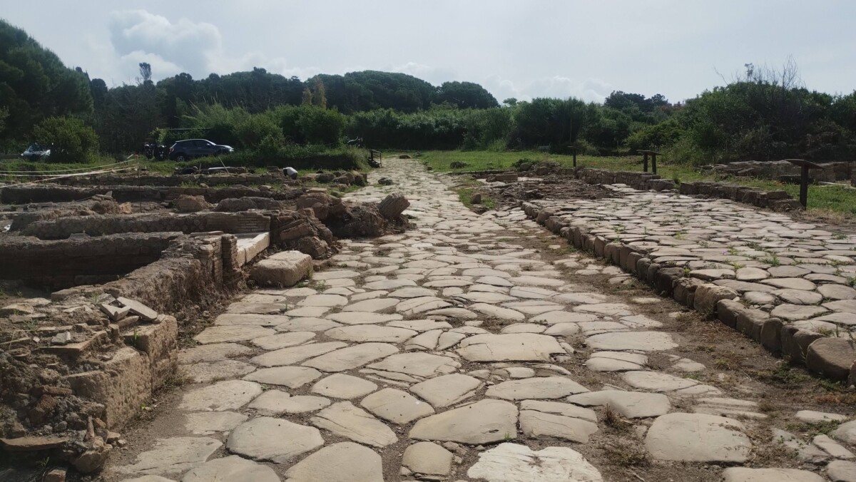 castrum novum strada lastricata 1