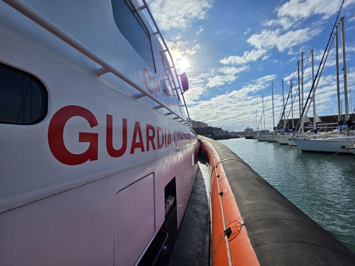 guardia costiera civitavecchia vedetta (2) guardia costiera civitavecchia vedetta (2)